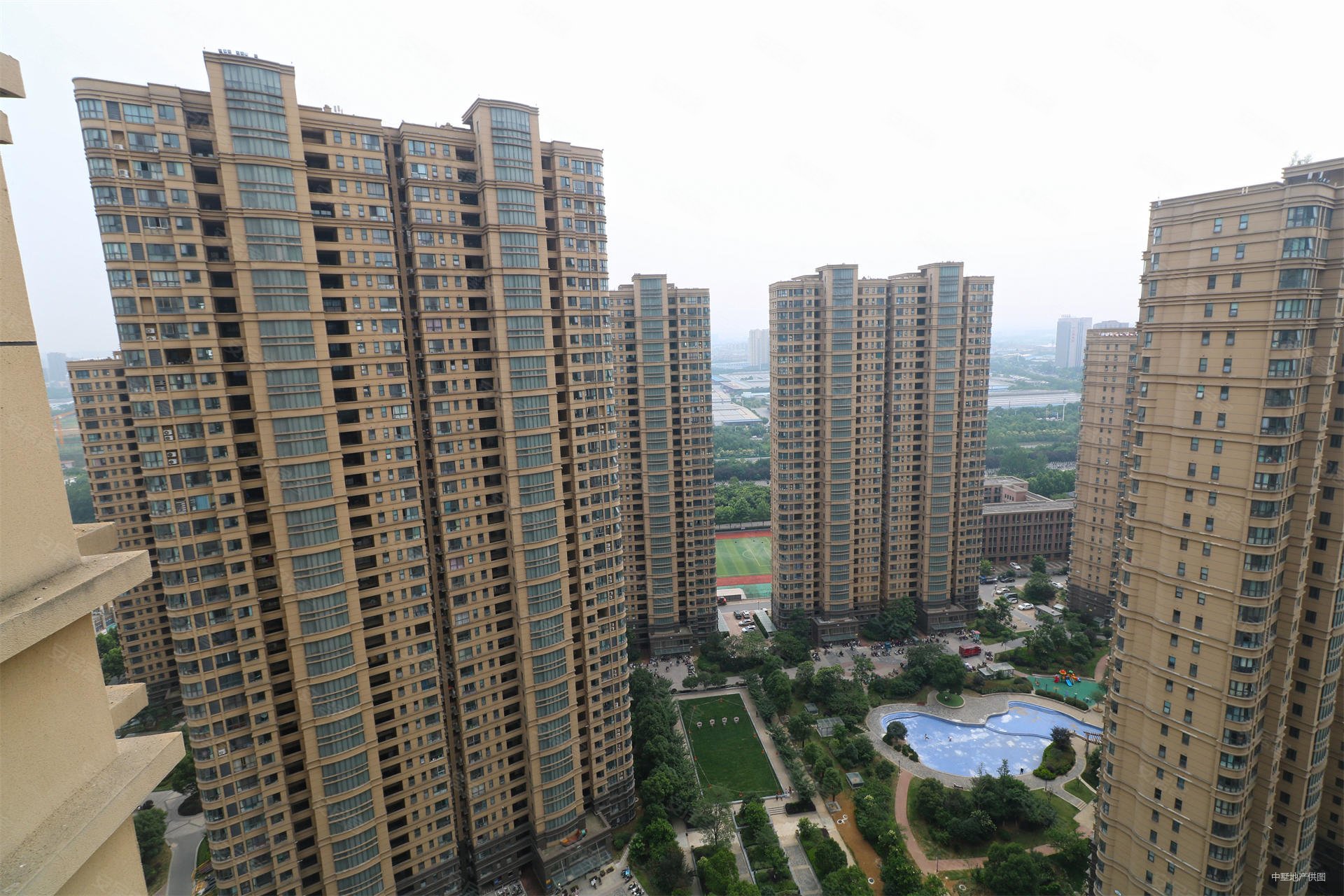 百商玉兰公馆百商悦澜山满五精装可拎包入住出行方便