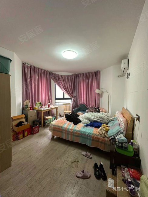 新潮塘南苑东区,四开间朝南,带车位杂物间!