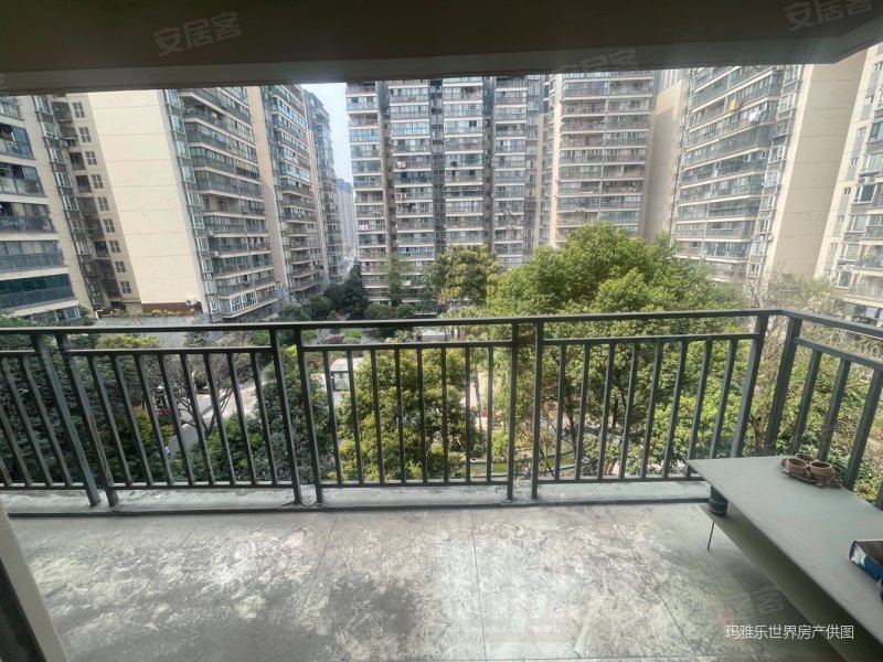 近地铁 改善大套三 出行方便 商业配套齐全 双卫生间,欣茂西郡兰庭a区