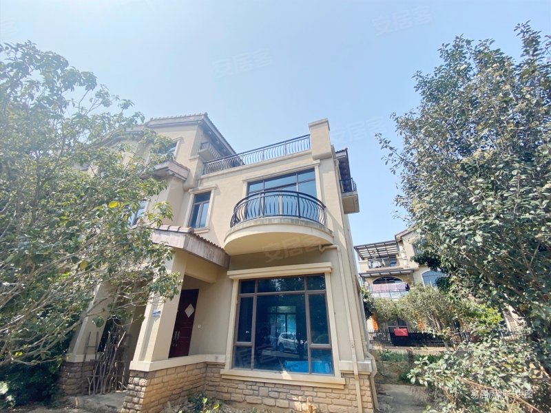 碧桂园翡翠湾一期别墅