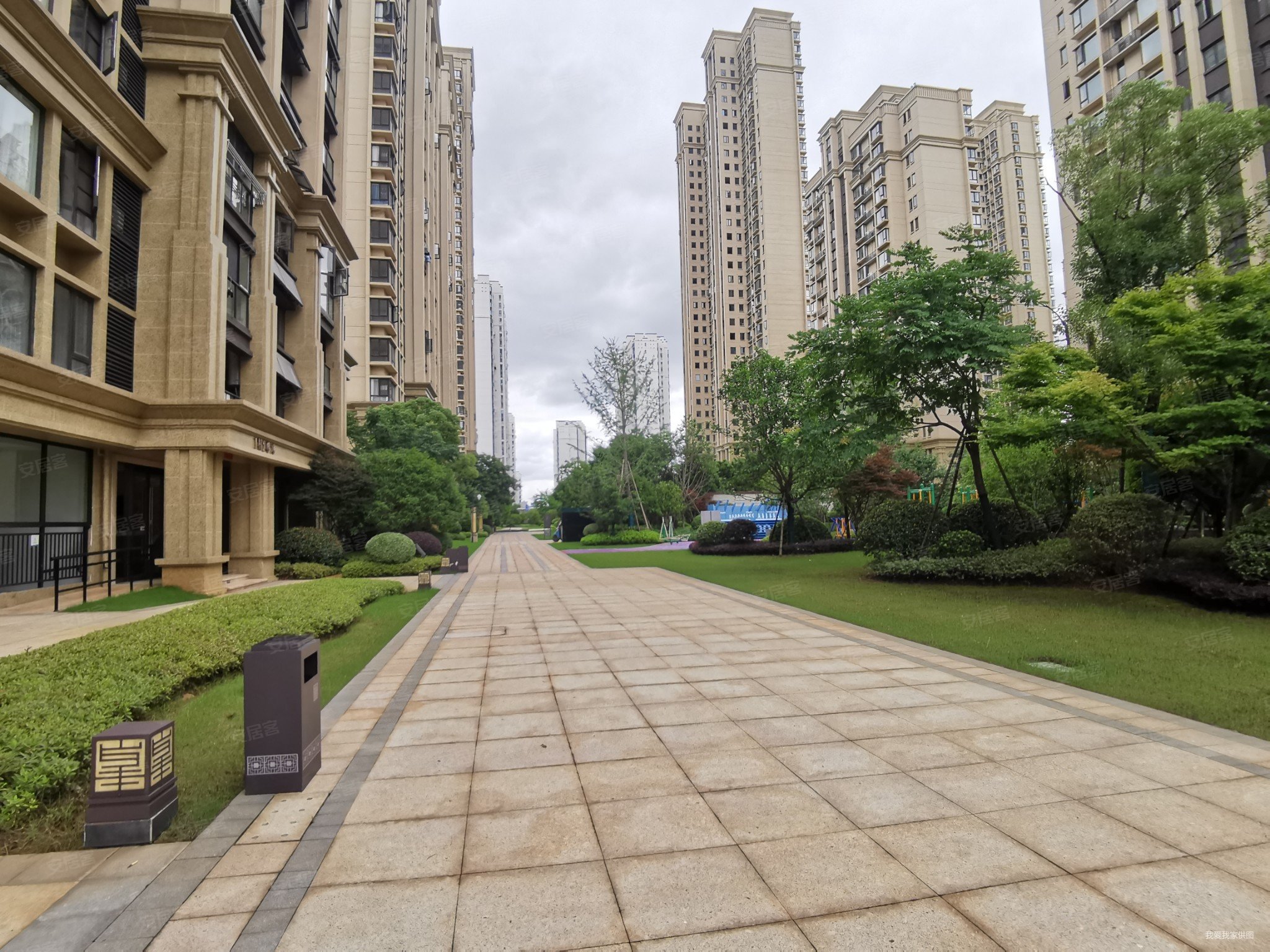 立德中学旁 品质楼盘 户型方正 送超大露台,国贸天峯二手房,225万,4室