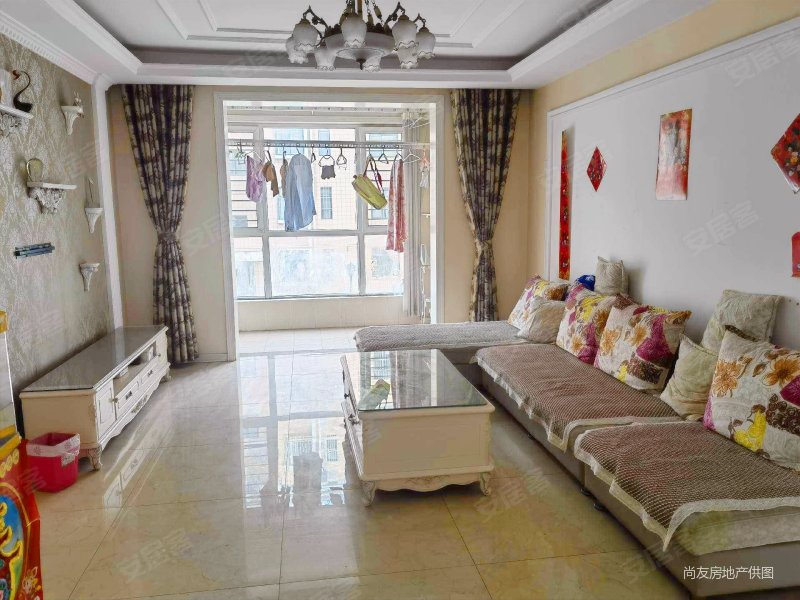 精装3室带36平车库拎包入住,带储藏室,低税,嘉源逸居二手房,69万,3室2