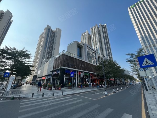 深圳宝安松岗满京华云著(一期)满京华云著,精装 三房出租,随时可以看