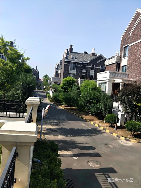 集中供暖,凤河孔雀城(别墅)二手房,245万,5室3厅,4卫,240平米-天津