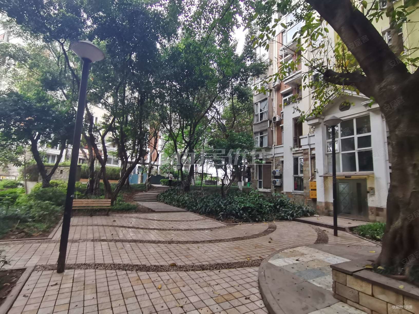 天骄美茵河谷洋房顶跃153平精装四房158万