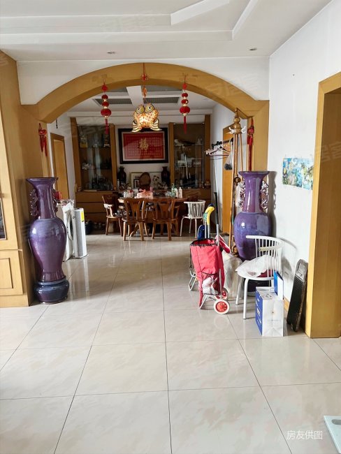 一楼带130平米 大院子 采光极好四代同堂 带车库 地下室,盛煌怡馨苑