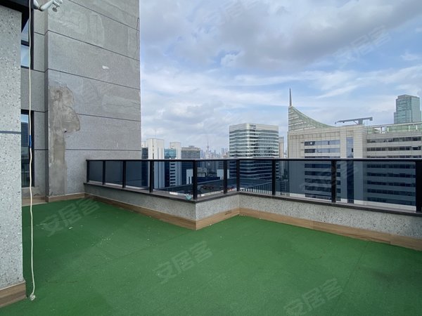 静安 苏河融景 复式 两房两卫交通便利 商圈成熟 人车人流