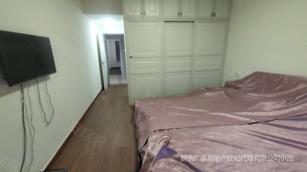 帝海观澜3室2厅2卫142㎡南北105万