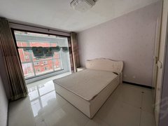 唐山海港开发区中山大街水岸蓝庭位于广场东侧，步梯好楼层出租房源真实图片