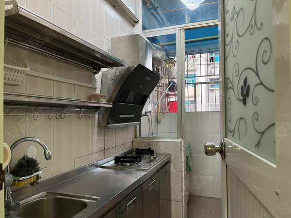 深圳福田八卦岭旭飞花园(福田)红岭北园岭地铁口,小一房一厅,楼下