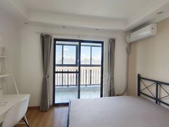 武汉江夏东湖高新大阳台！0中介！可免押可月付！名湖豪庭 东湖网谷 新发展出租房源真实图片