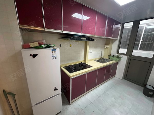 【多图】金群苑(南区),曹路租房,免佣!官方核验 办居住证 车位!