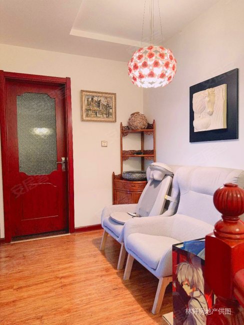 复式 七彩生活 3室1厅 南北通透 户型方正.