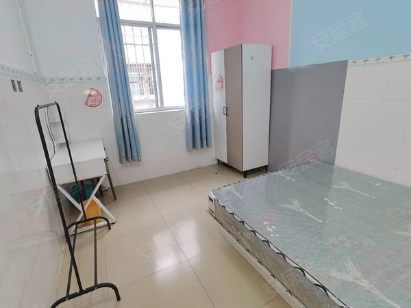 南宁江南五一路富德新村自建房实拍在租,富德五一,富宁大厦对面,地段