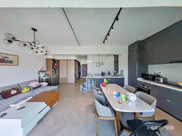 福田中心云端总裁公寓高层远眺香港可改两房次新低税北方业主诚售