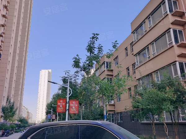 湾出租浩正渼林湾两室1650豪华装修邻哈弗技术蜂巢农大爱情广场出租