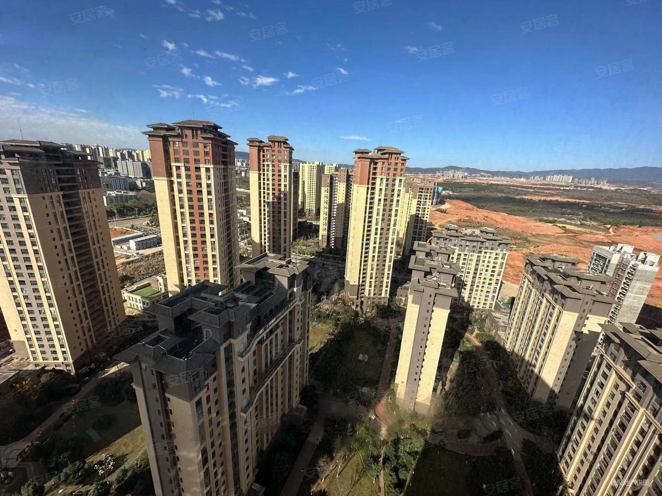 杨林大学城俊发1期3房全新精装修出售