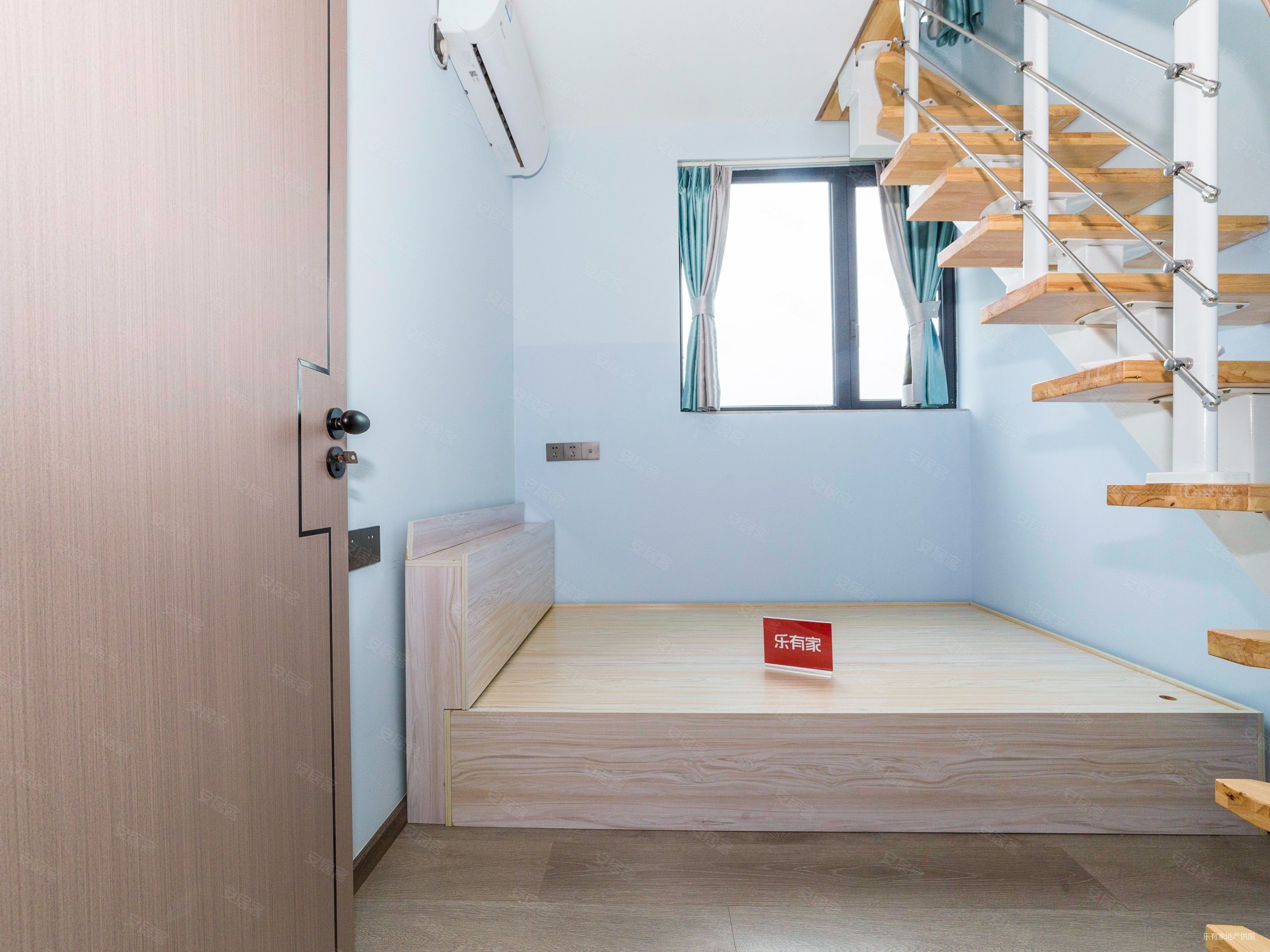 桑泰龙樾府 4室2厅 290.0万