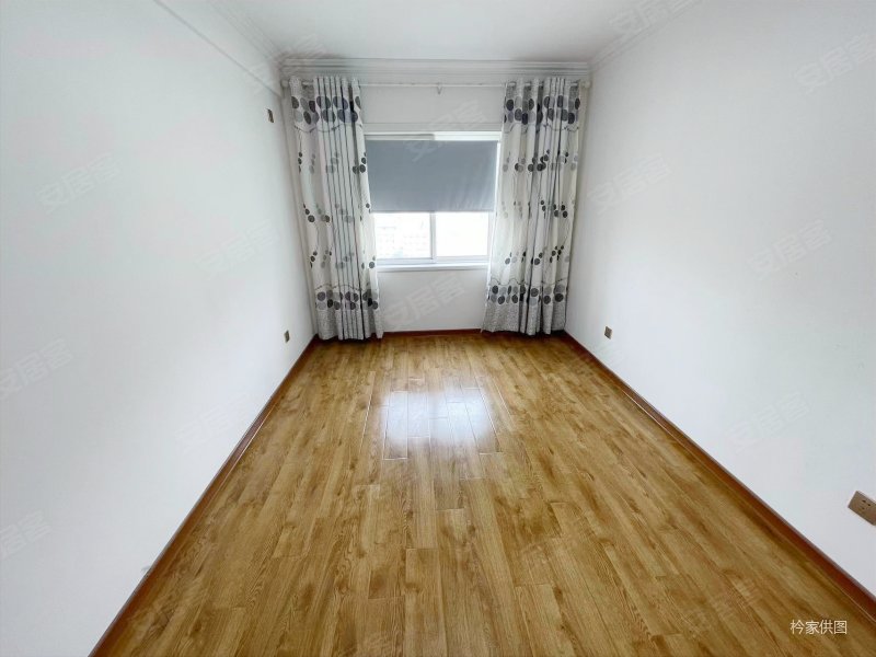 黄河北 龙源小区河景房 朝南 阳光日照长 大两居