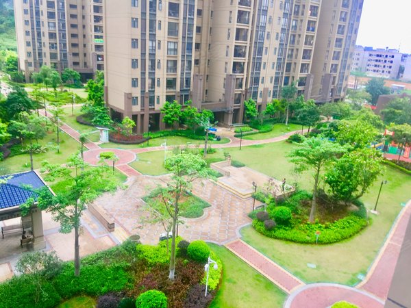 东莞清溪清溪城区汇景城市山谷汇景城市山谷 4室2厅2卫 电梯房 南北