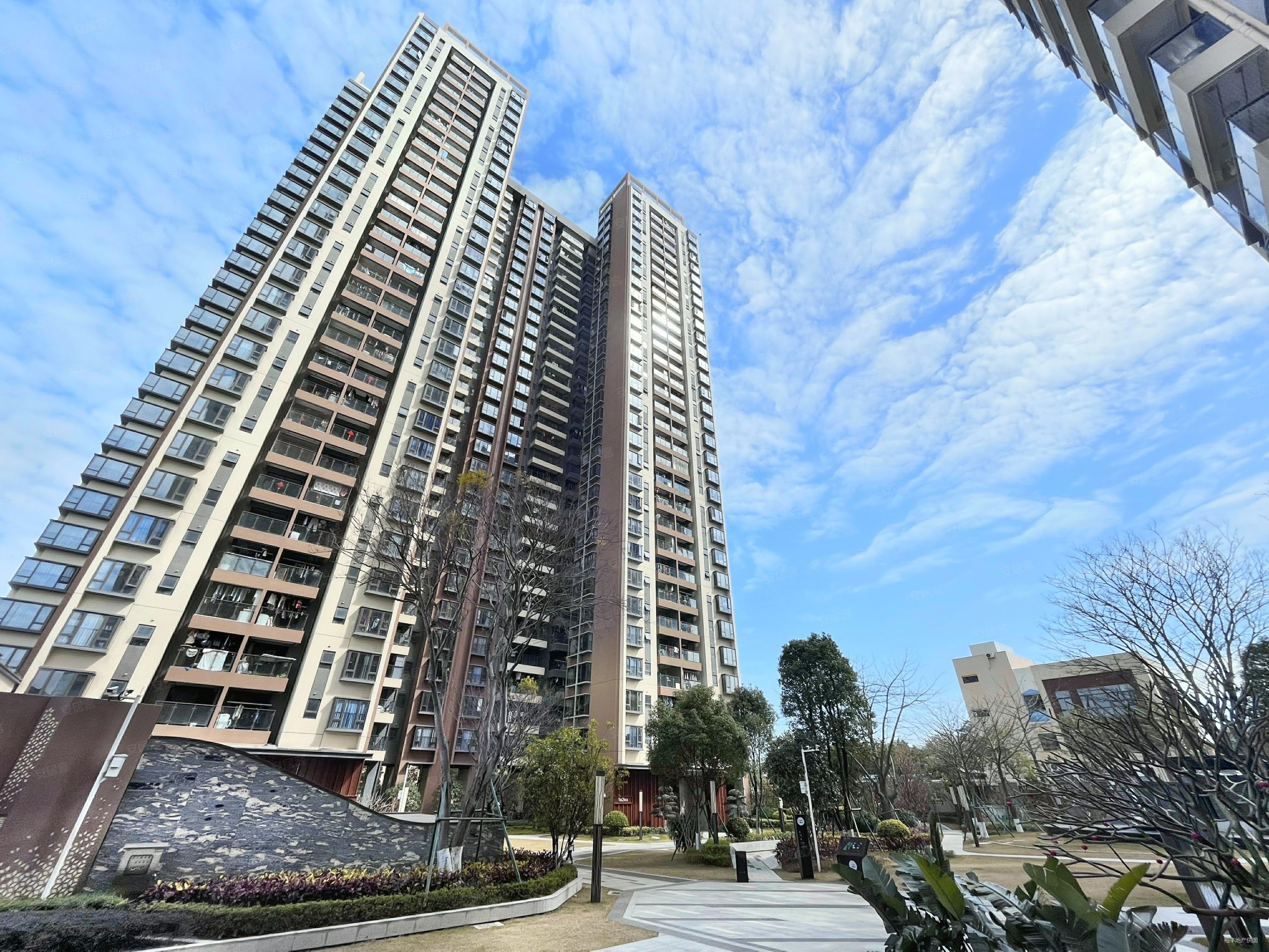 东莞房产网>东莞二手房>东城二手房>东泰二手房>海德琥珀台>