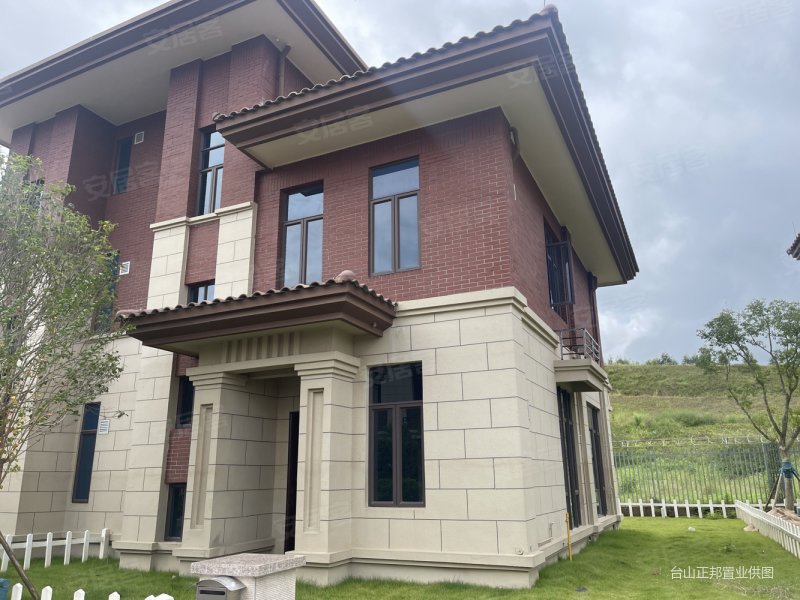 台山碧桂园畔山豪门别墅,碧桂园钻石湾(别墅)二手房,185万,4室2厅,4卫