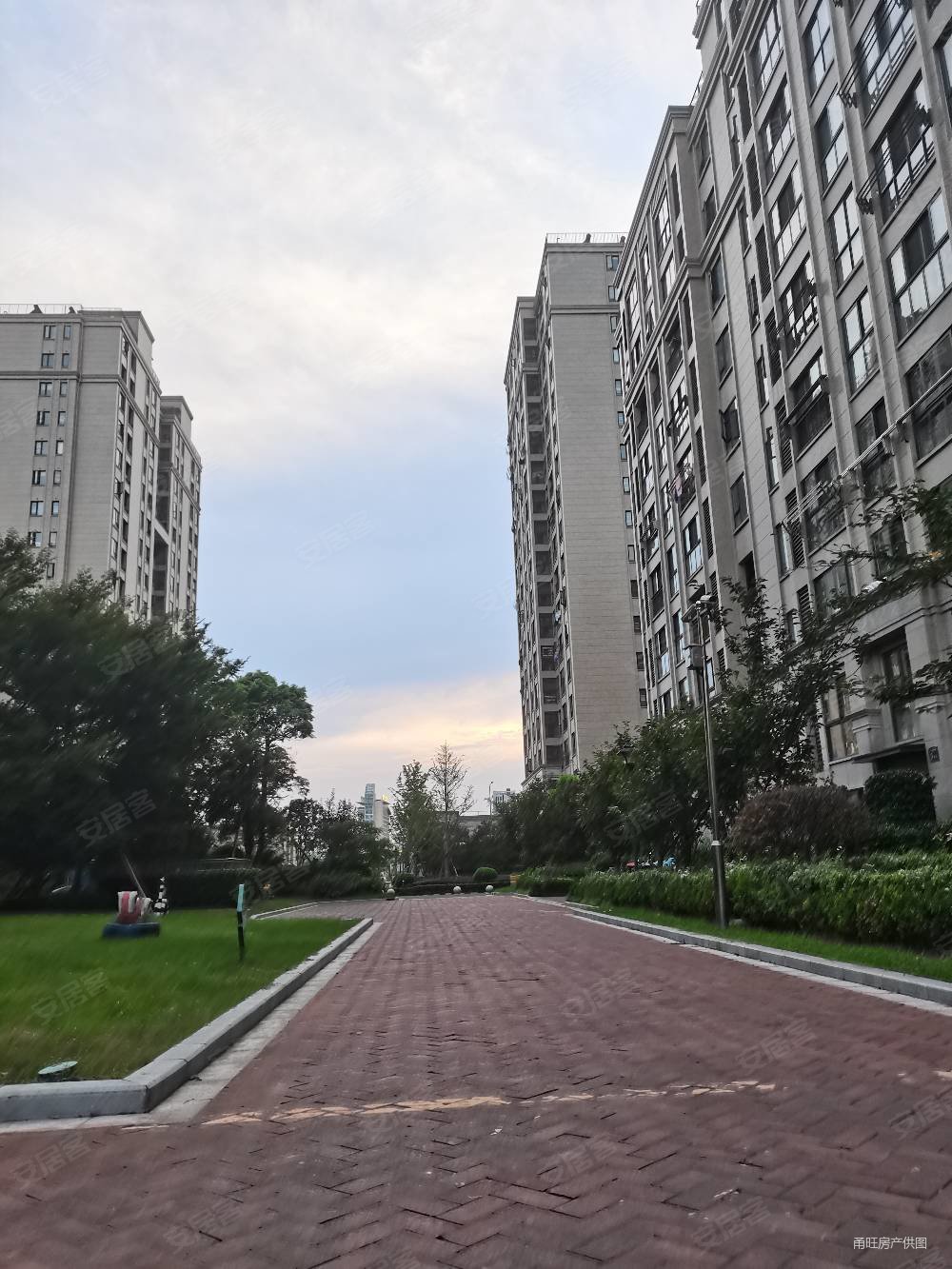 宁波二手房 镇海二手房 骆驼二手房 保亿风景御园1/12