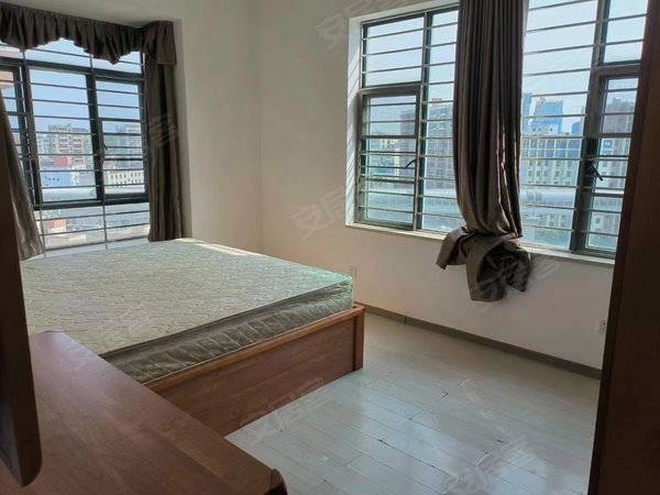 深圳龙华大浪翠景园(龙华)翠景园(龙华) 3室2厅2卫 电梯房 110平出租