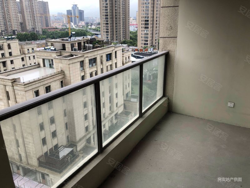 排西水东海铂半岛毛坯大三房房东诚售看房随时近市区