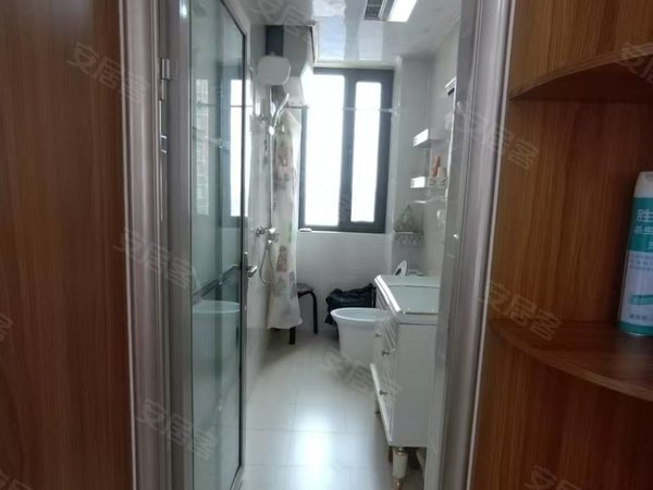 包头滨河新区滨河购物街胜源滨河新城优越小区，房屋采光好，精装修，拎包入住，家里干净整齐。出租房源真实图片