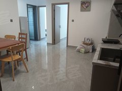 嘉兴海宁许村镇万杭府 精装修大两房一厅全配出租 随时好看房有充电桩车位出租房源真实图片