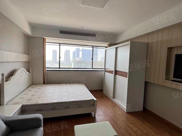 无锡宜兴新街壹克拉公馆押一付一,壹克拉公馆电梯公寓,一室一厅一卫