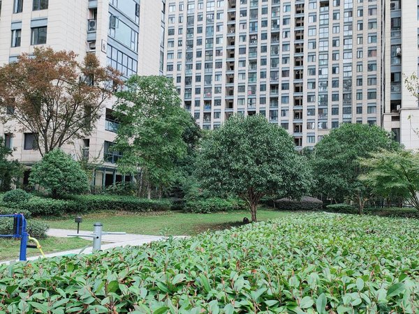 义乌廿三里拨浪鼓花园金麟花园商贸城青口北下朱附近廿三里金麟花园