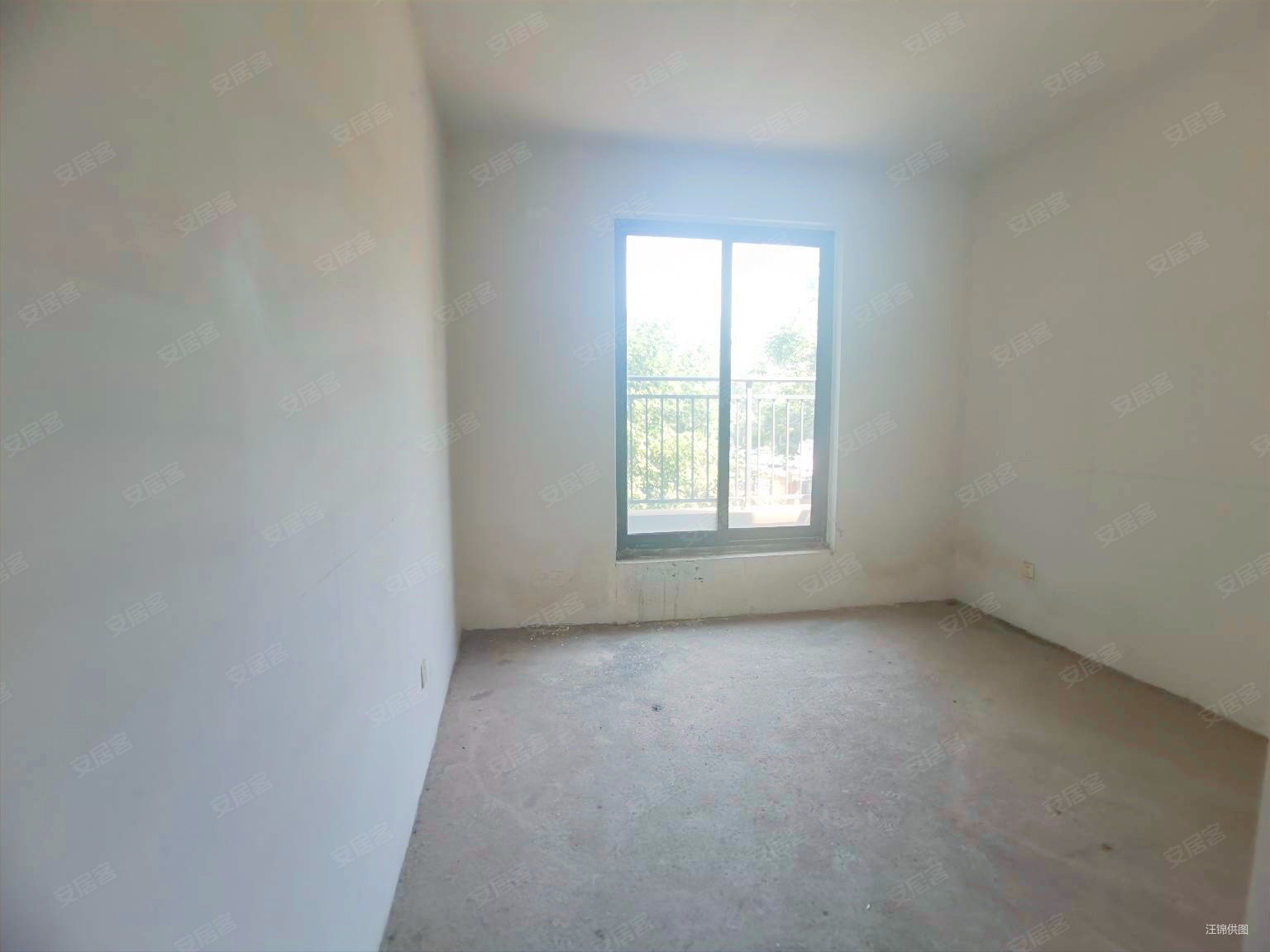 秀水苑下叠别墅一二楼花园地下室车位