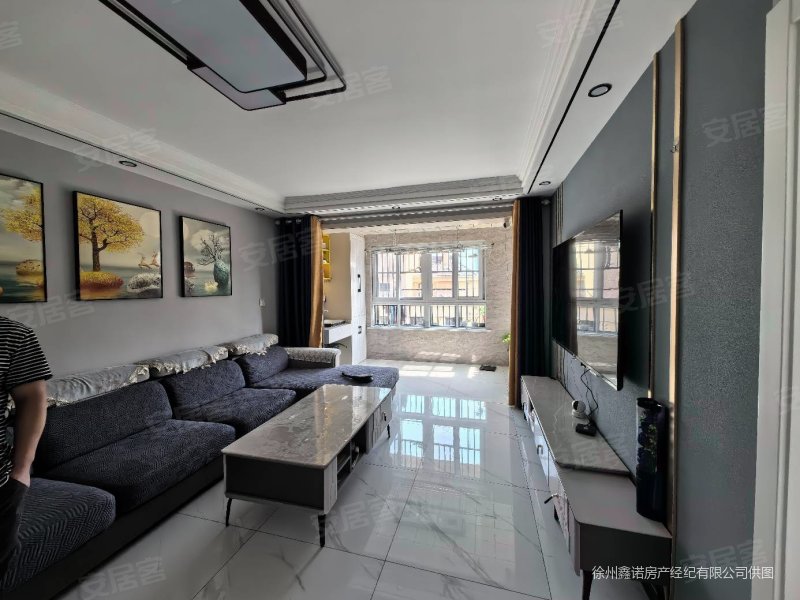 华宇上城洋房,三室精装关门卖,带储藏室