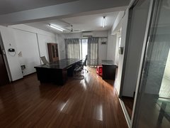 泉州洛江万安街道冠亚东方星城 3室2厅2卫  电梯房 140平米出租房源真实图片