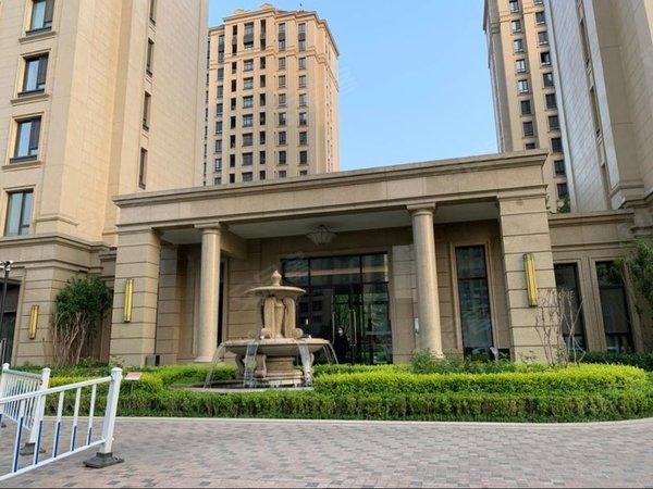 天津北辰小淀融创臻园兰禾嘉苑五号线地铁站二百米附近电梯房出租房源