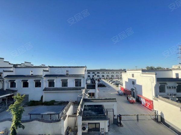 百子湾 高碑店地铁旁 超大复式 徽派建筑外观 采光好环境好