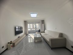 驻马店驿城大商新玛特林溪花园，三房两厅一卫精装修，家具家电齐全，拎包入住。出租房源真实图片