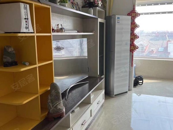 昌邑青云紫府青云紫府电梯七楼 带车库 每月1499可议出租房源真实图片