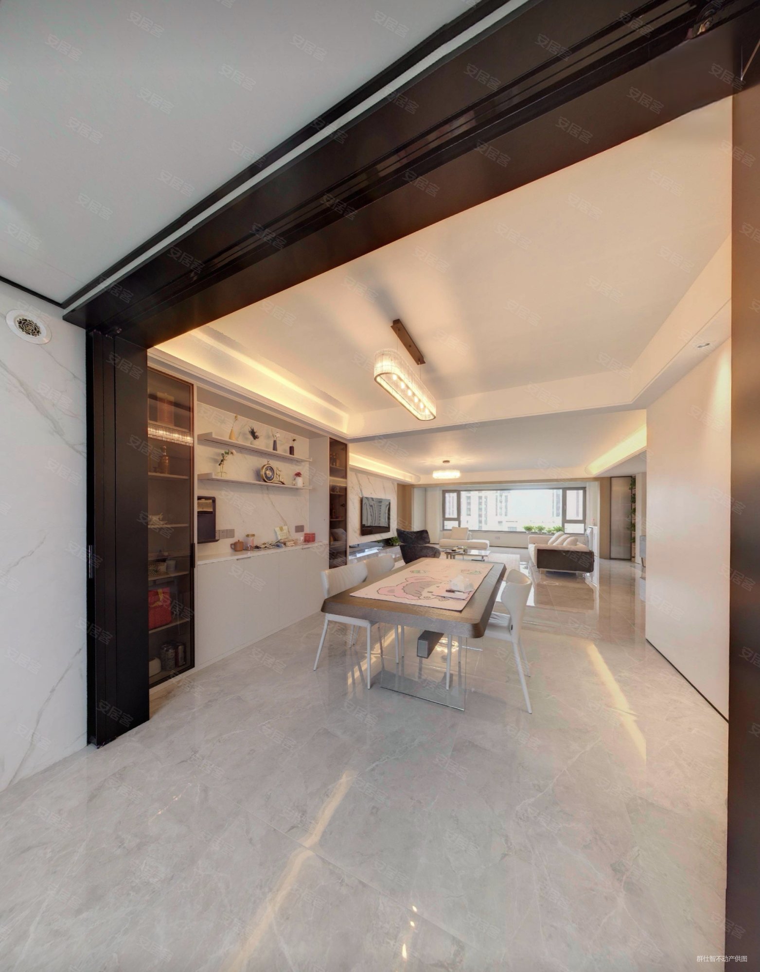 天鹅湖moma三期4室2厅2卫196.3㎡南北830万