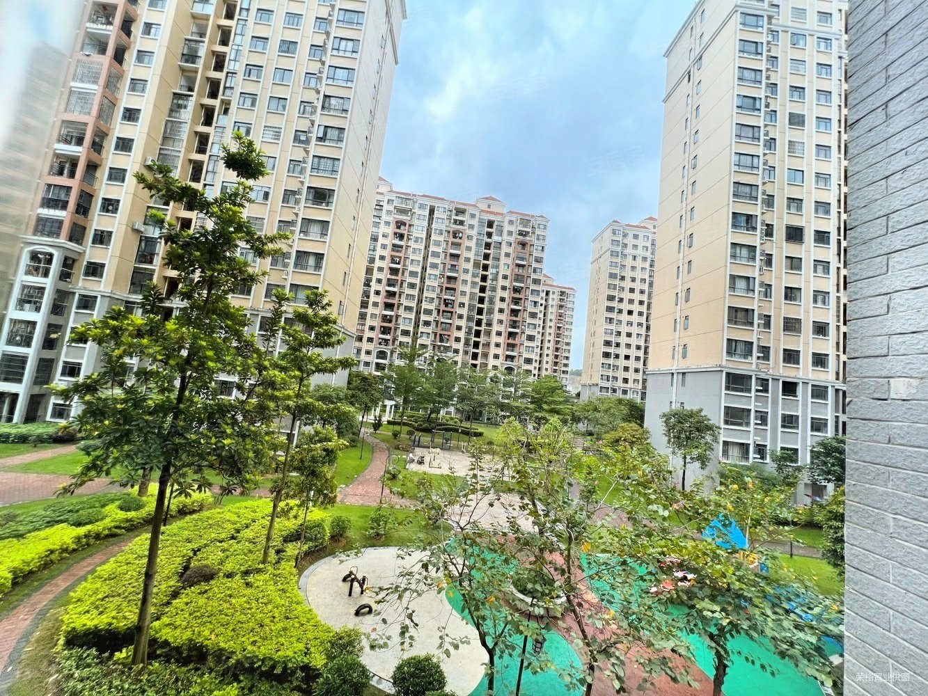 近珠海龙光海悦熙园东南向三房两卫园林精装视野开阔