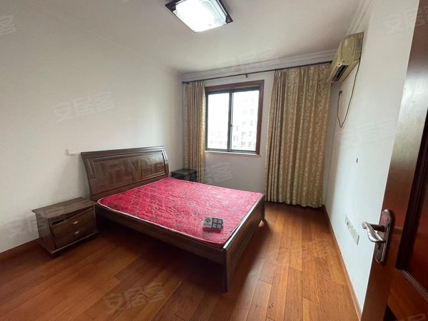 苏州常熟虞山琴湖家园采光好,南北通透,房间温馨整洁,家电齐全,交通