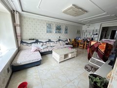 香缇美地两室家具家电齐全房屋整洁干净可领包入住随时看房