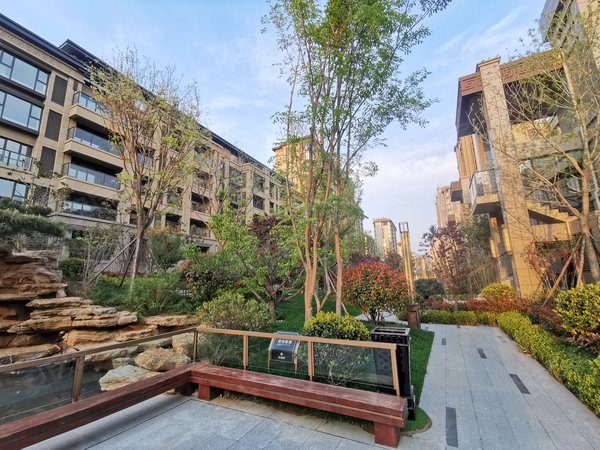 佳兆业悦峰空出 首月优惠600 无中介!可短租月付随时看房