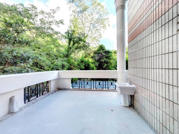 深圳罗湖水库百仕达花园(一期)百怡苑 全新装修中空复式,南北通透的