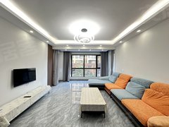 曲靖麒麟万达广场医疗中心胜峰旁 公园里电梯洋房 家具家电齐全 随时可看房入住出租房源真实图片