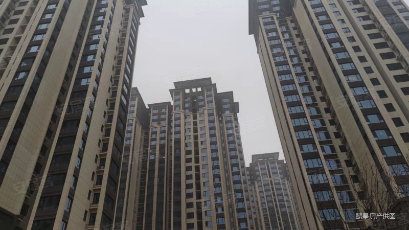 翡翠庄园3室2厅2卫106㎡南北63万