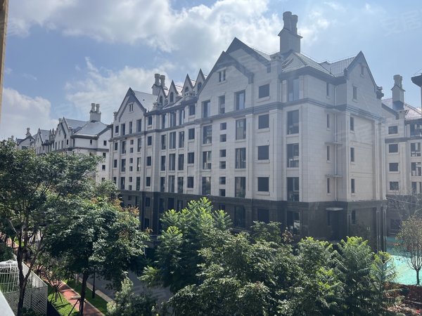 昆明官渡新亚洲体育城俊发滇池one9组团伯克郡生态半岛滇池俊府花园