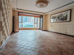 临汾尧都美都汇购物广场向阳西路中大街时光颂天鹅酒店附近电梯四室两卫空房随时看房出租房源真实图片